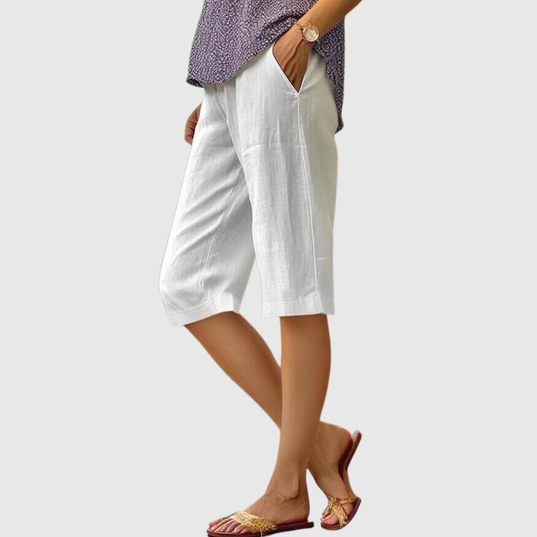 Women's Comfortable Elegant Shorts – Lightweight Relaxed Design in Green
