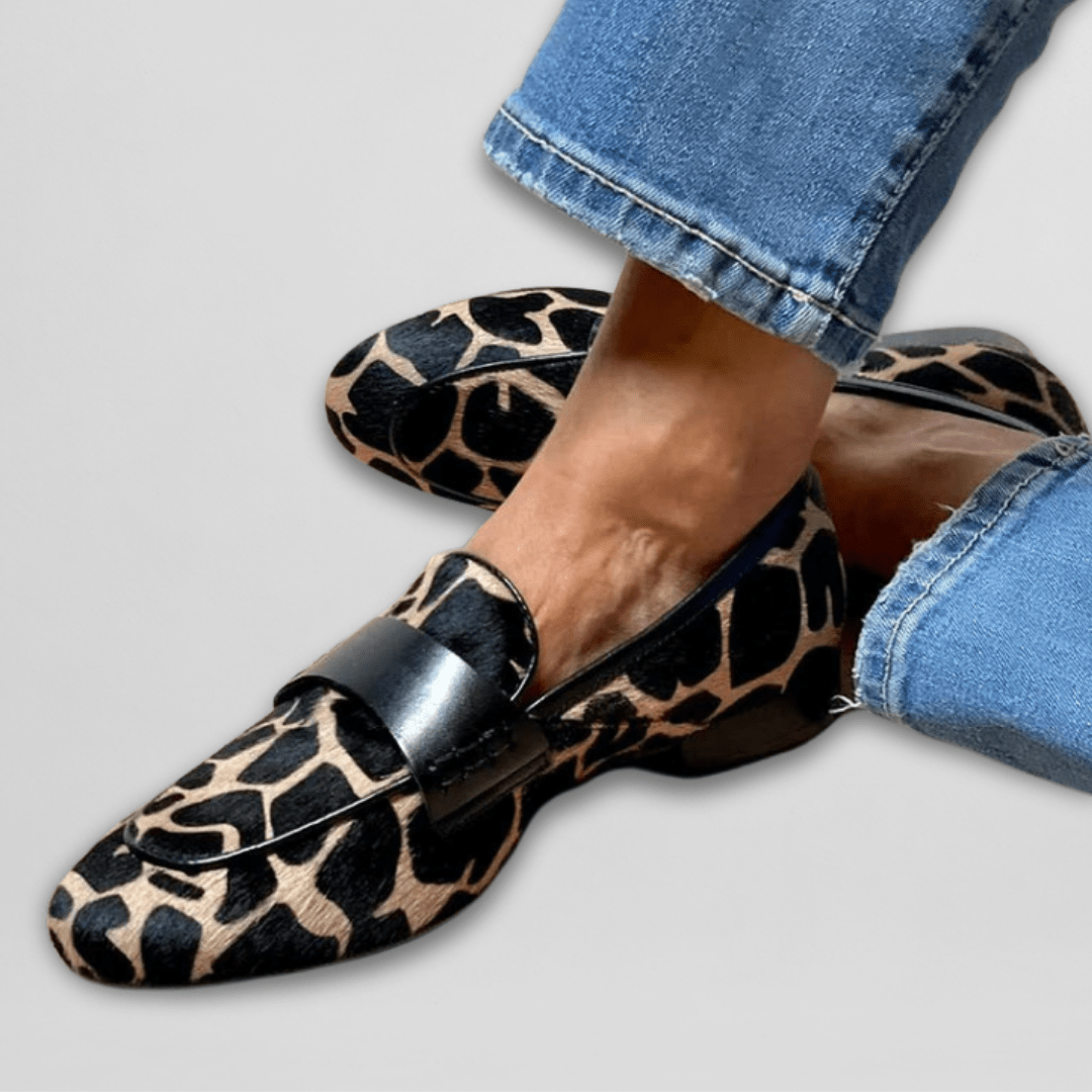 Women's Elegant Supportive Loafers – Padded Heeled Finish