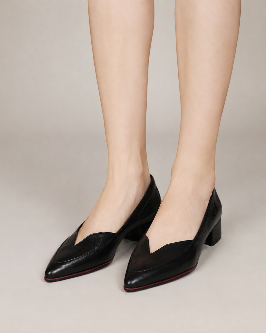 Women's Heeled Elegant Court Shoes – Padded Flowing Finish