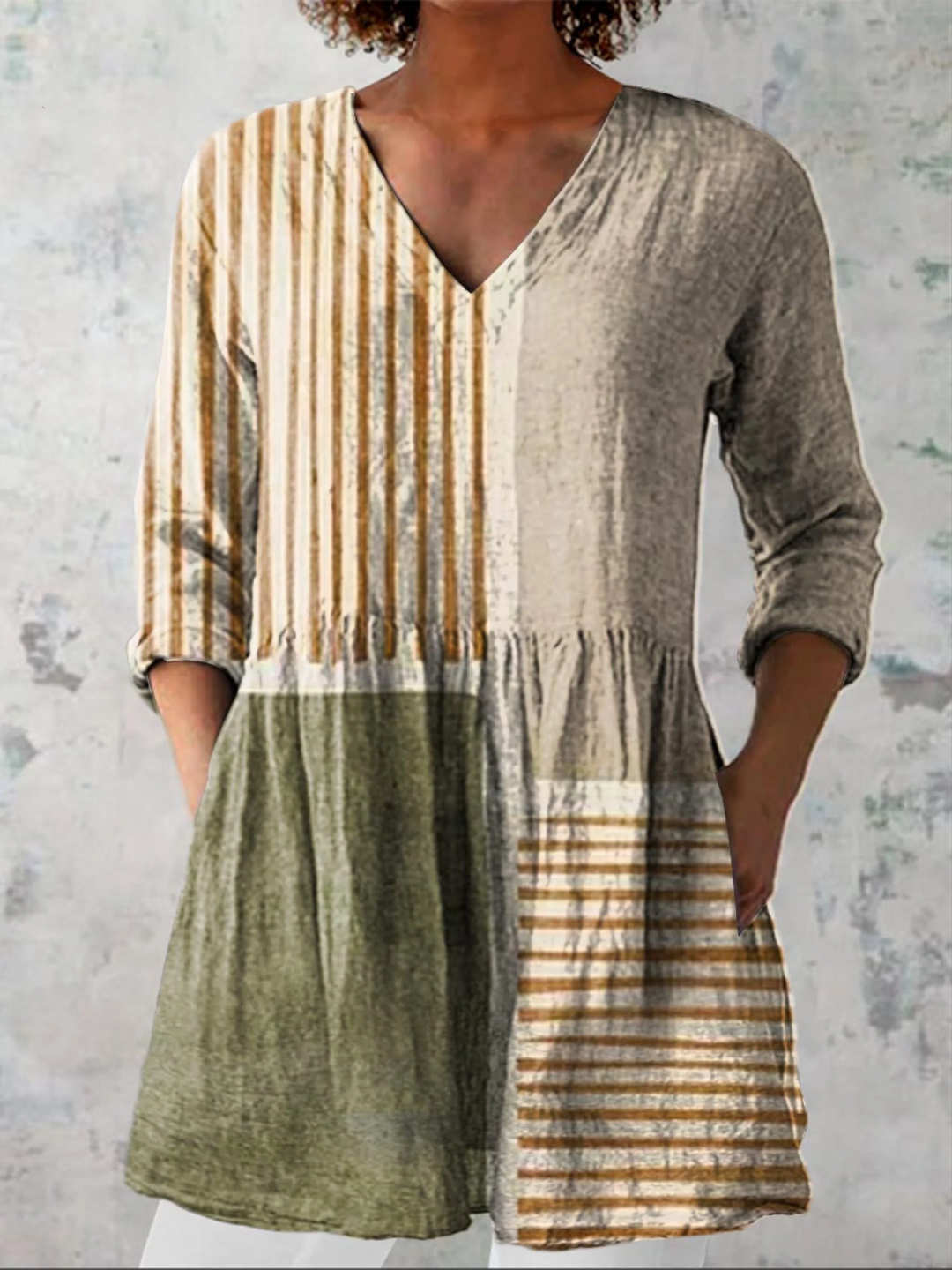 Women's Printed Flowing Blouse – Lightweight Occasion Design