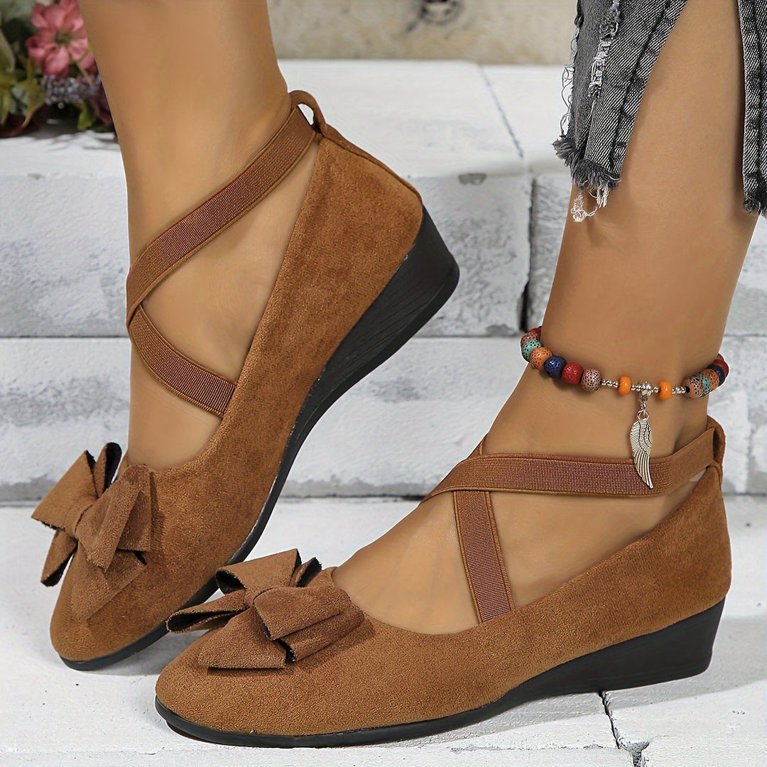Women's Elegant Refined Court Shoes – Heeled Wedge Finish