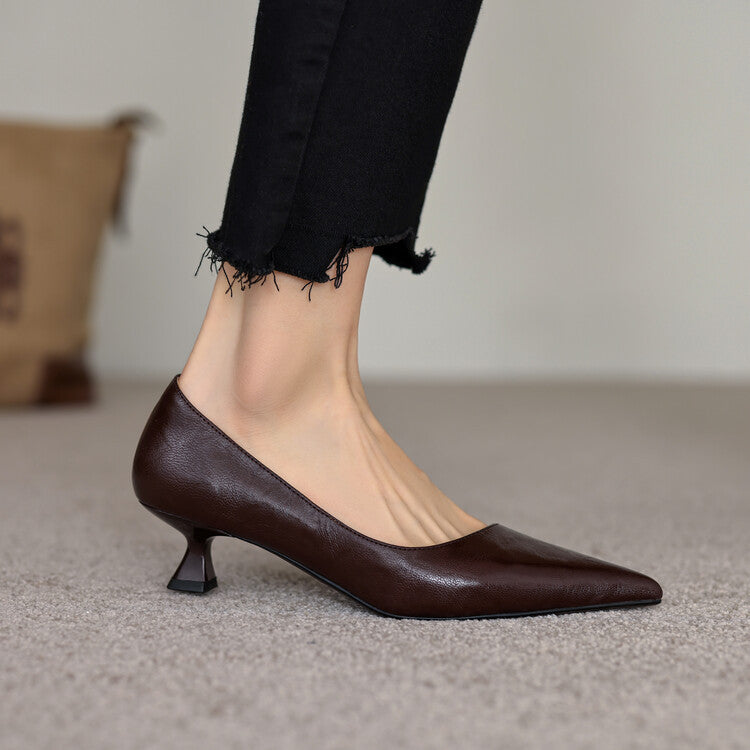 Women's Heeled Pointed Toe Court Shoes – Elegant Flexible Finish