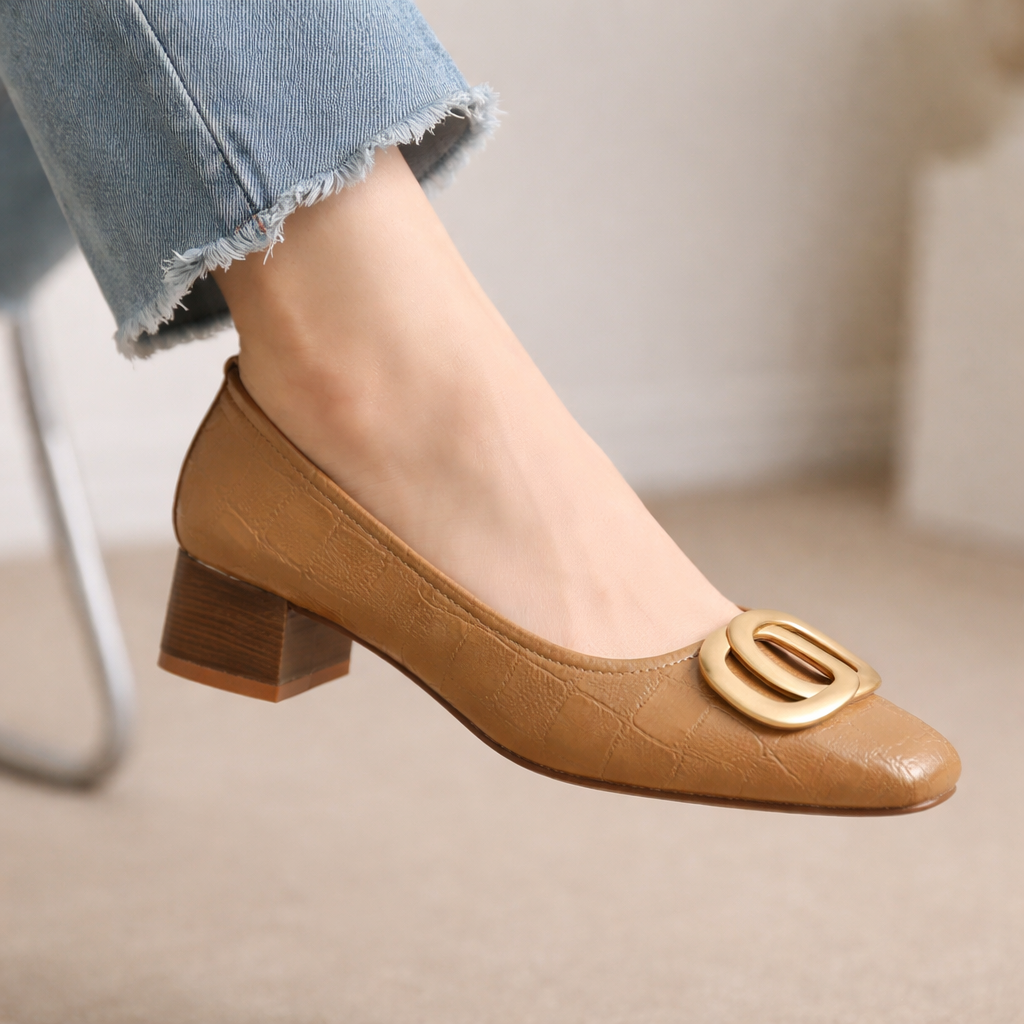 Women's Leather Heeled Court Shoes – Lightweight Square Toe Finish