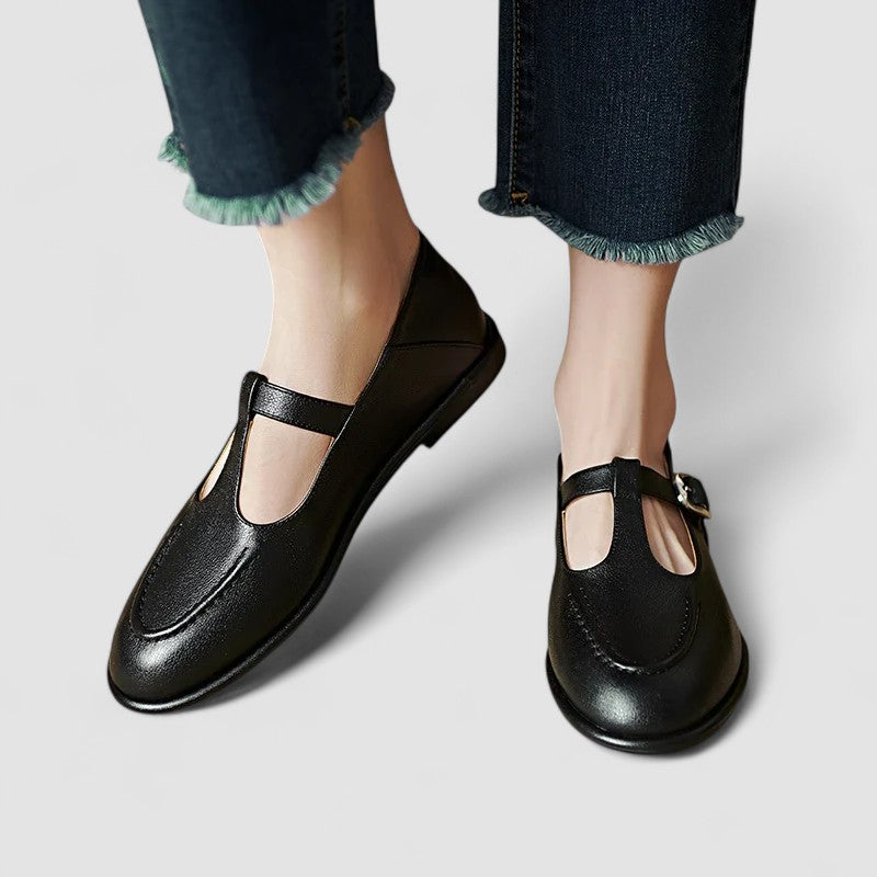 Women's Heeled Square Toe Court Shoes – Classic Elegant Finish