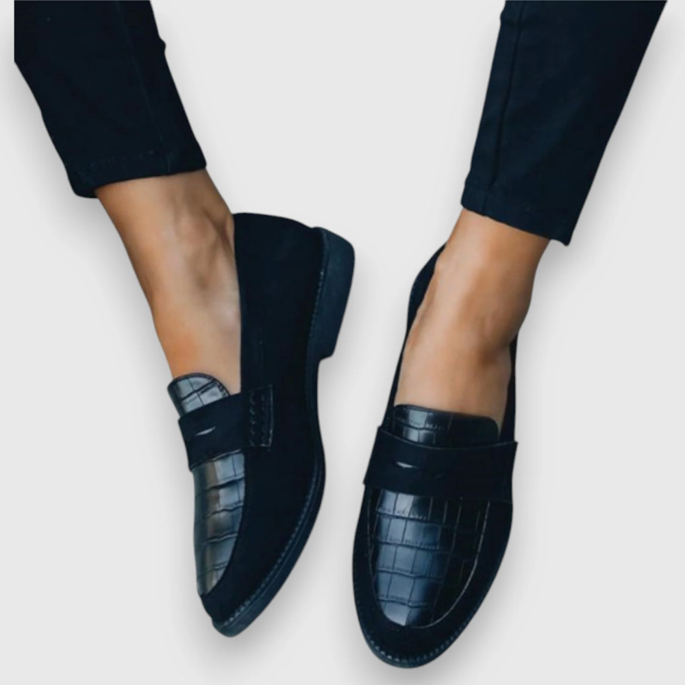 Women's Padded Heeled Loafers – Breathable Lightweight Finish