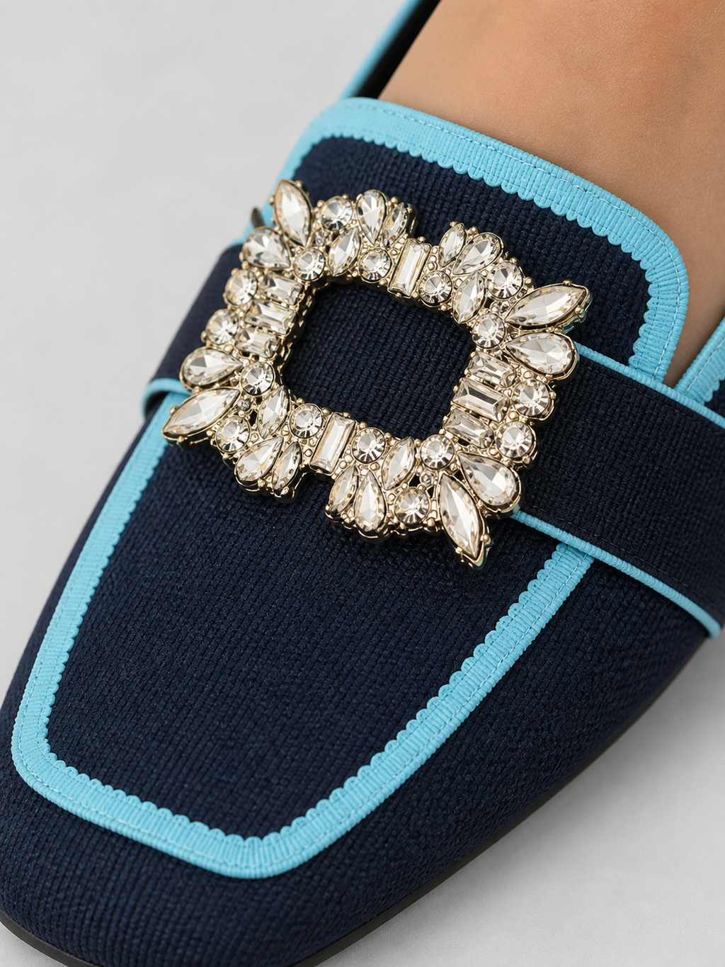 Women’s Comfort Buckle Loafers – Timeless Everyday Elegance