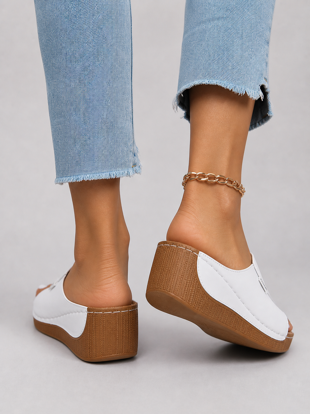 Women’s Leather Look Comfort Slide Sandals – Effortless Summer Style