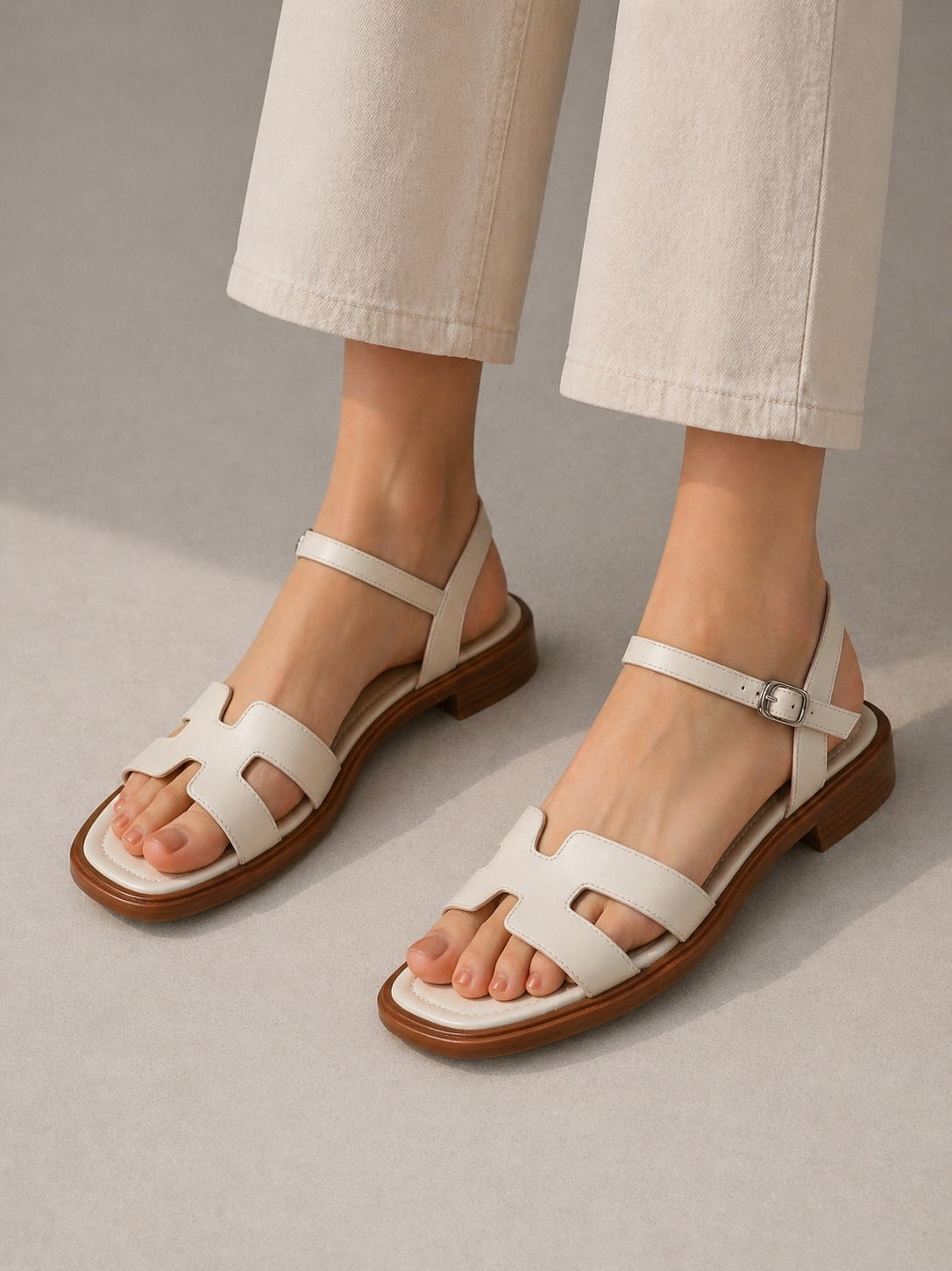 Women’s Leather Sandals – Strappy Buckle Low Heel