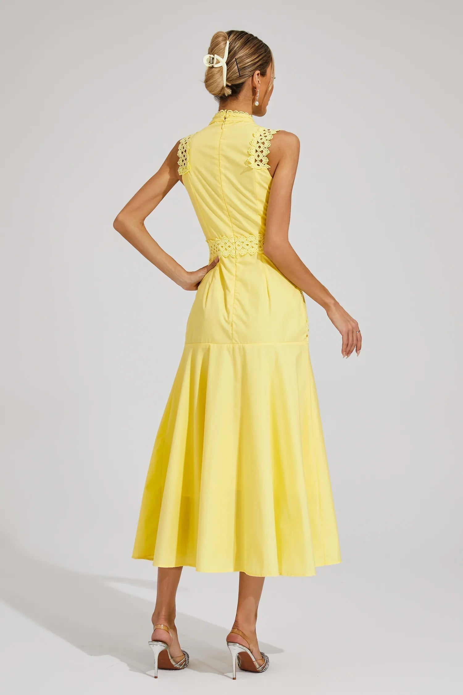 Women's Sleeveless Lace Midi Dress – Elegant Silhouette