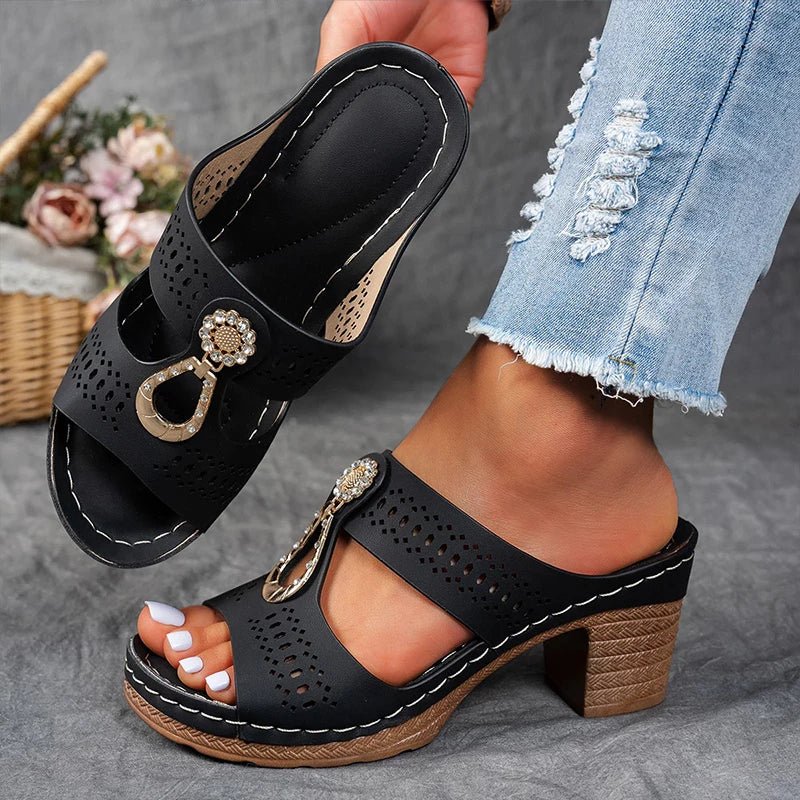 Women's Elegant Supportive Sandals – Timeless Shape