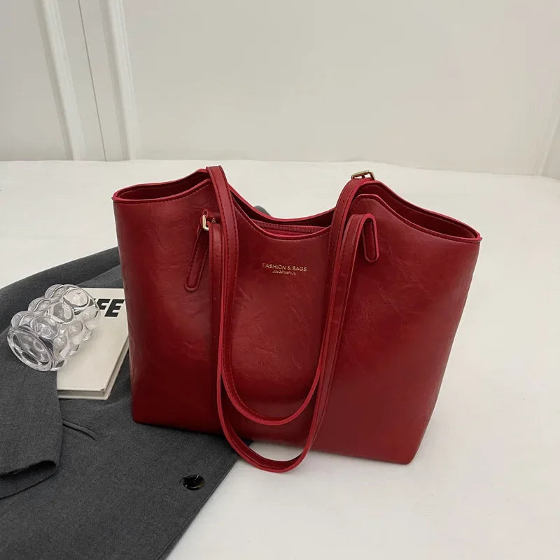 Classic Vintage Bag – Elegant Timeless Design