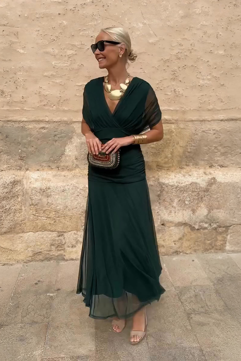 Women’s Gradient Pleated Maxi Dress – Elegant Flowing Silhouette